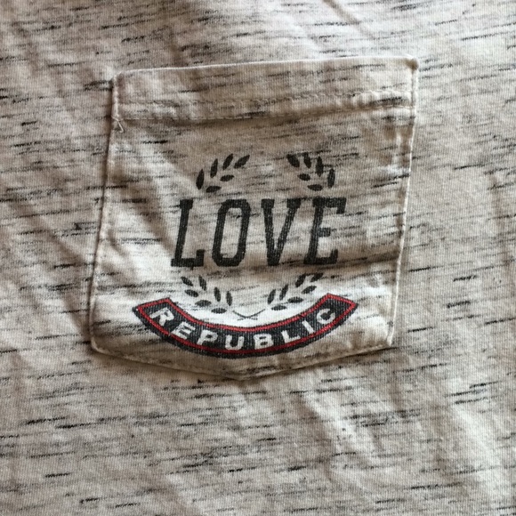 Never worn/ no tears/ no stains. - Picture 2 of 5